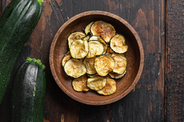keto-chipsy-z-cukinii-2514474-13afac4