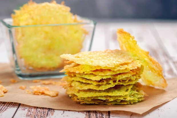 keto-chipsy-z-awokado-2514476-6f043dc
