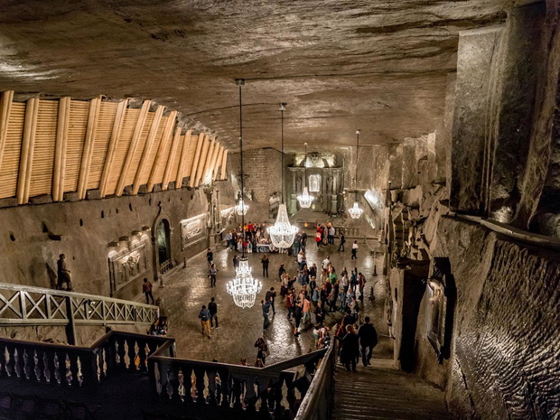 kopalnia-soli-w-wieliczce-2493979-35964e9