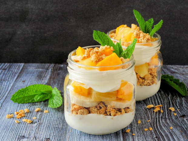 jednoporcjowy-fit-deser-skyr-2495241-6163323