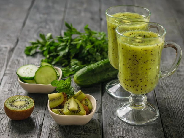 koktajl-z-kiwi-i-ogorkiem-2495613-99d0011