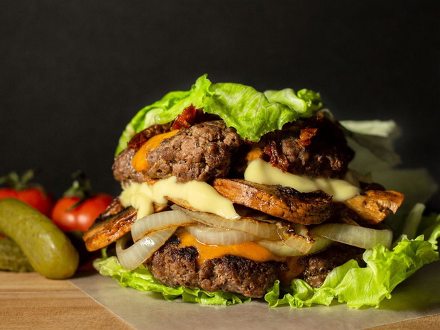 keto-burger-bez-bulki-2495792-cfb3b1f
