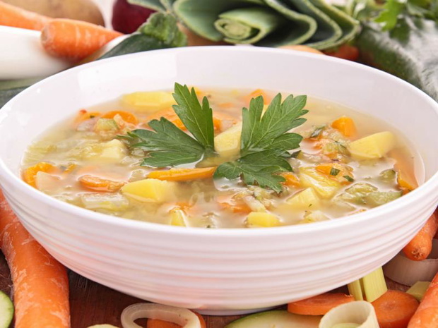 dieta-warzywna-przepisy-zupa-jarzynowa-2520255-6de23e5
