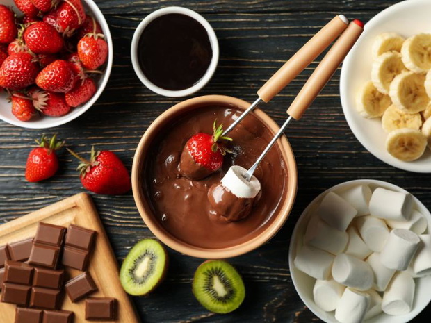 slodkie-przekaski-na-sylwestra-fondue-2521527-f7ec8c1