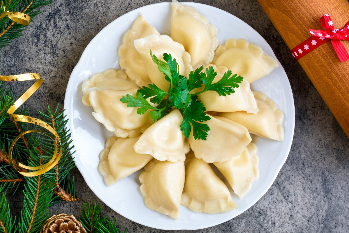 ciasto na pierogi bez jajka i masła