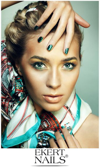 Marcelina Zawadzka w kampanii marki Ekert Nails