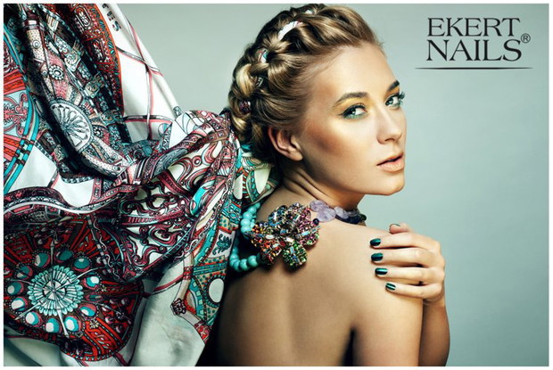 Marcelina Zawadzka w kampanii marki Ekert Nails