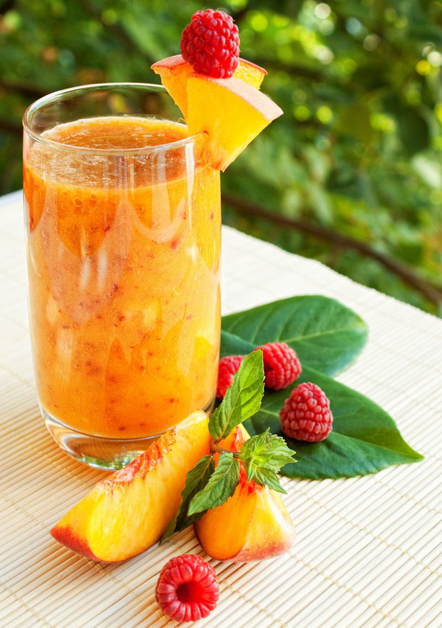 Dietetyczny koktajl pomarańczowy z mango