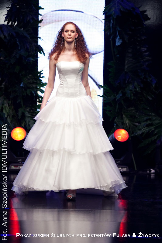 biała suknia ślubna Fulara&Żywczyk - wiosna/lato 2011