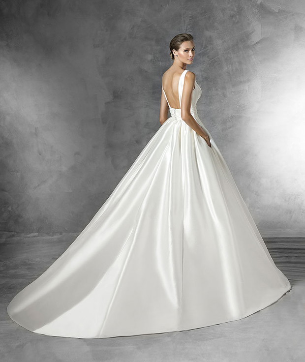 suknia ślubna Pronovias