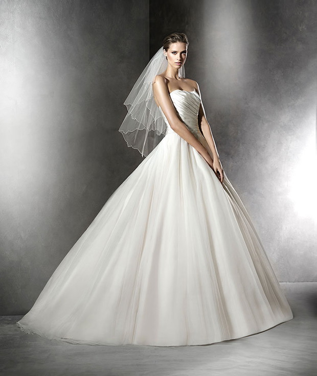 suknia ślubna Pronovias