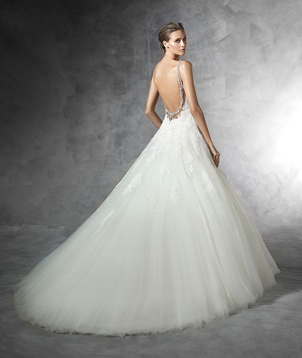 suknia ślubna Pronovias
