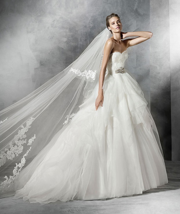 suknia ślubna Pronovias