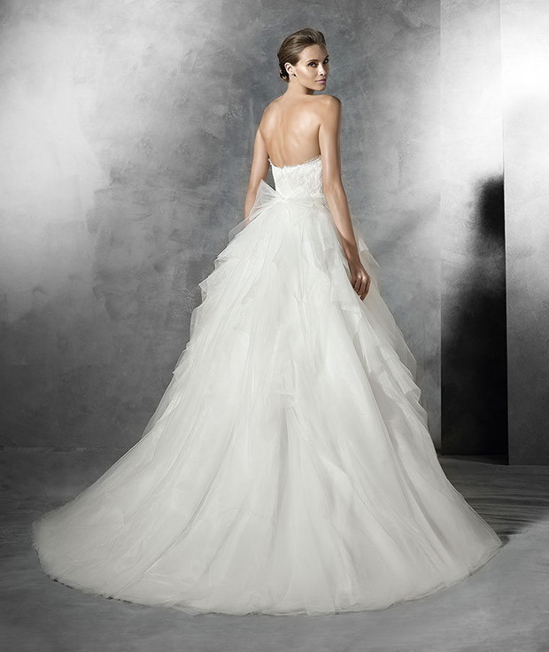 suknia ślubna Pronovias