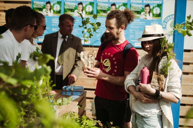 Sadzenie drzewek