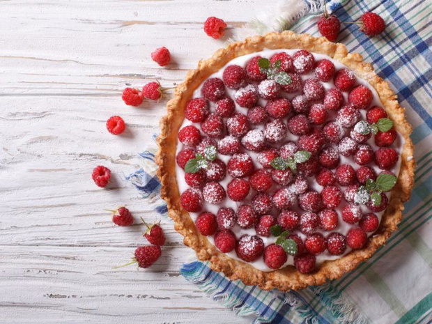 letnie-ciasto-z-malinami-tarta-z-mascarpone-2486869-4b03598