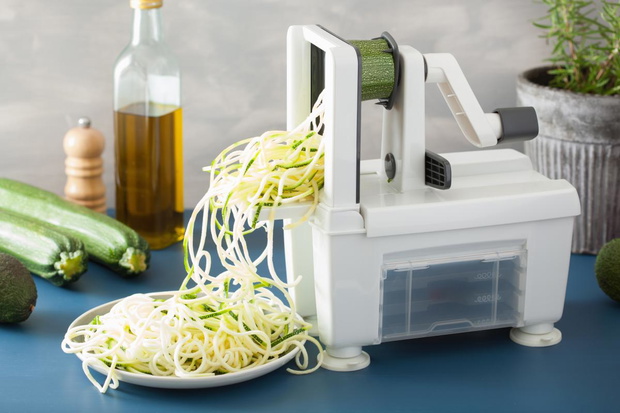 spiralizer-do-makaronu-z-cukinii-2486883-269d6b5