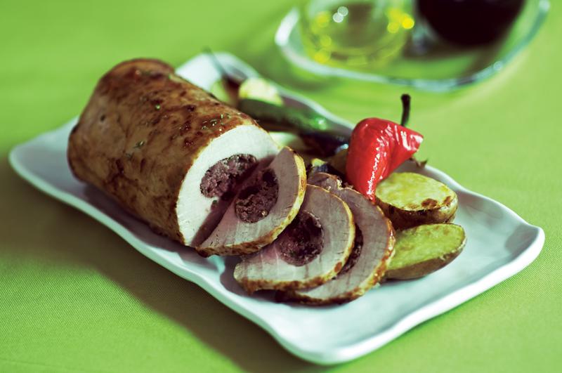 Schab z suszonymi jabłkami, schab, pieczeń, dania główne, dania z wieprzowiny