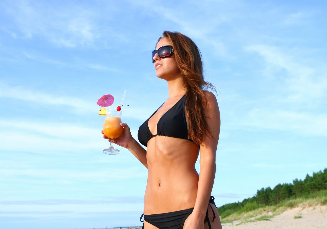 kobieta w bikini