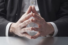 Mowa ciała na rozmowie kwalifikacyjnej - ważne gesty i mimika