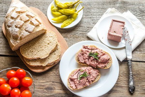 Pasty na kanapki - 7 przepisów