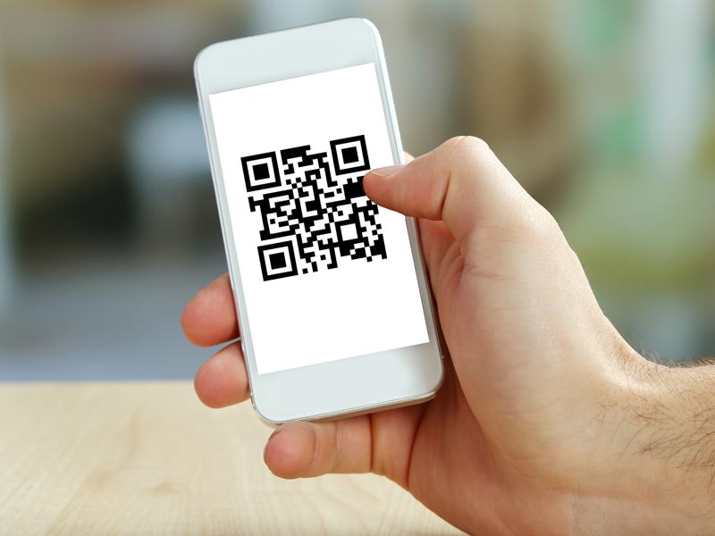 QR kody - jak dzięki nim robić szybkie przelewy smartfonem