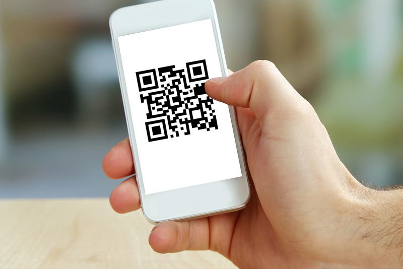 QR kody - jak dzięki nim robić szybkie przelewy smartfonem