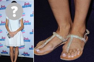 Okropny pedicure gwiazdy, okropny pedicure Dorota Czaja na premeirze musicalu Barbie Rockowa Księżniczka