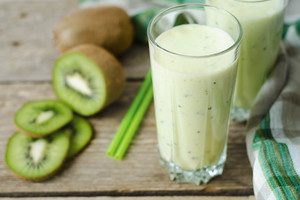 Mleczny koktajl z kiwi
