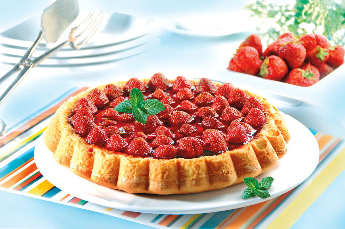 Tarta truskawkowa z kremem czekoladowym 5/5