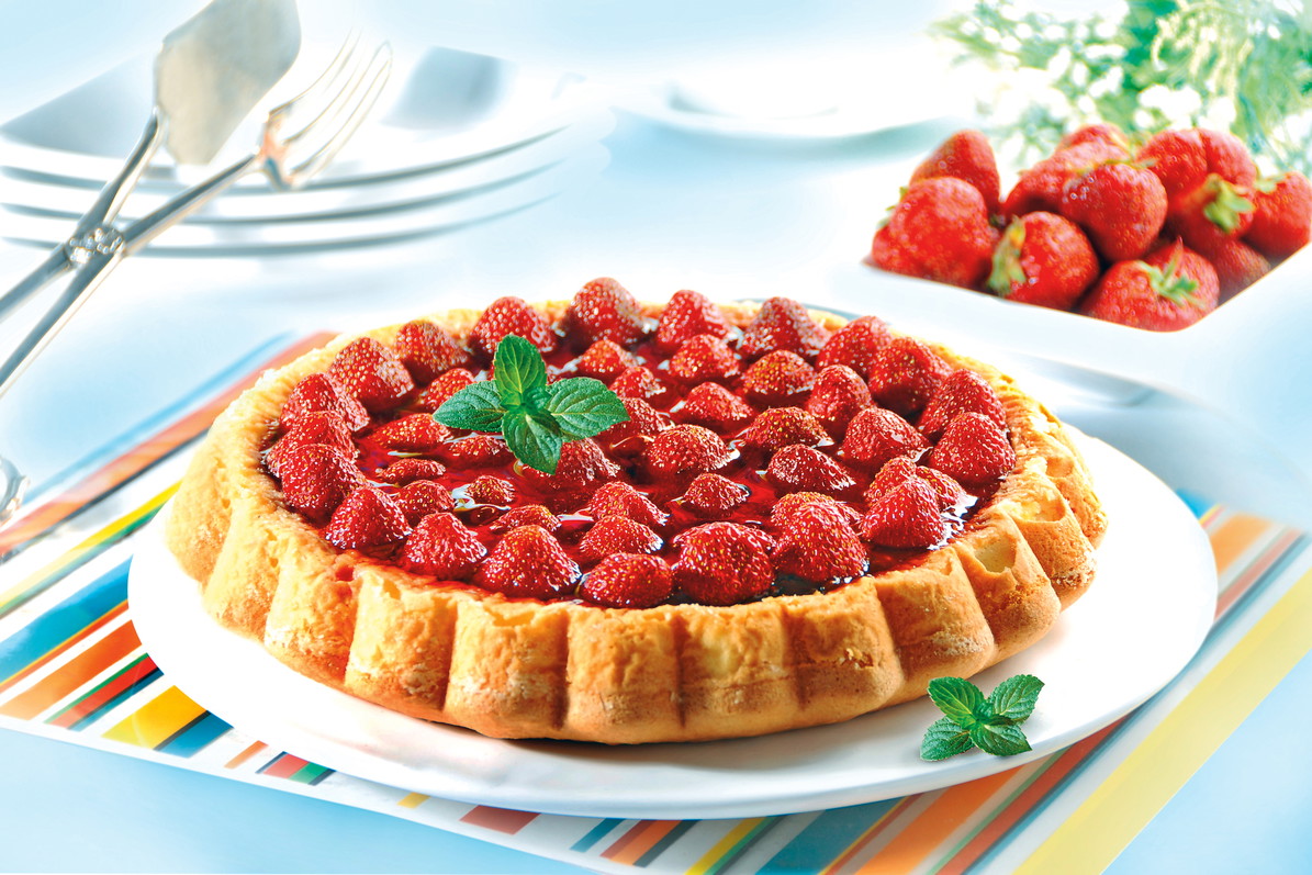 Tarta truskawkowa z kremem czekoladowym 5/5