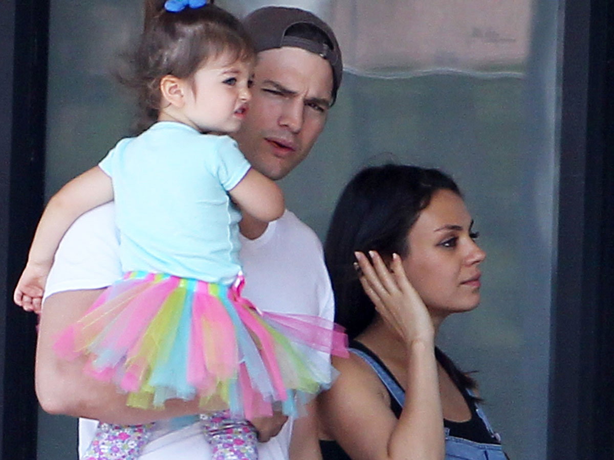 Ashton Kutcher, Wyatt Kutcher, Mila Kunis