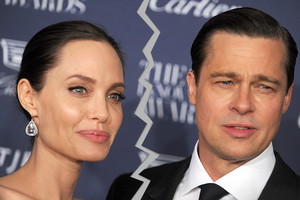 Angelina Jolie i Brad Pitt rozwodzą się
