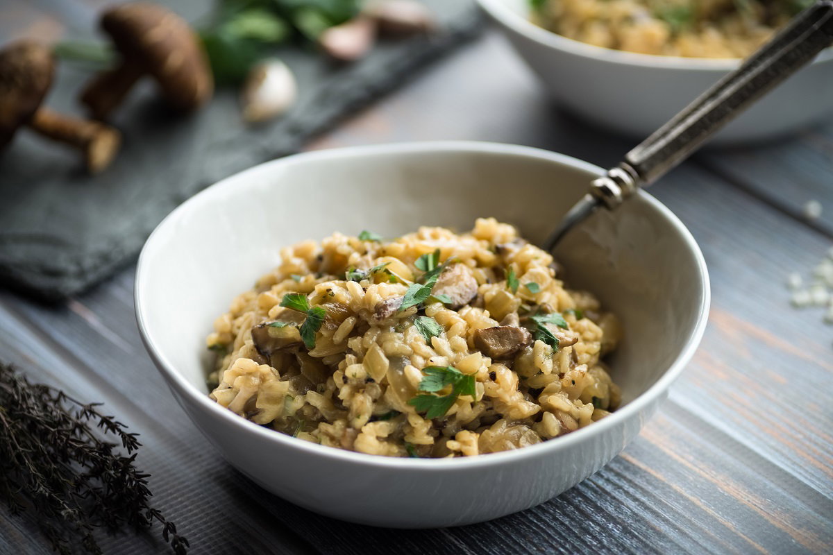 Risotto z kurkami i suszonymi pomidorami