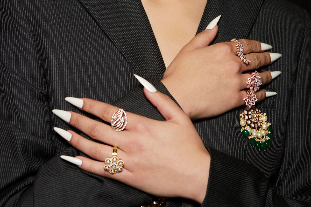 manicure tytanowy
