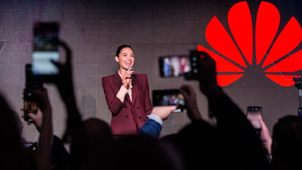 gal-gadot-premiera-huawei-2404882-972f40a