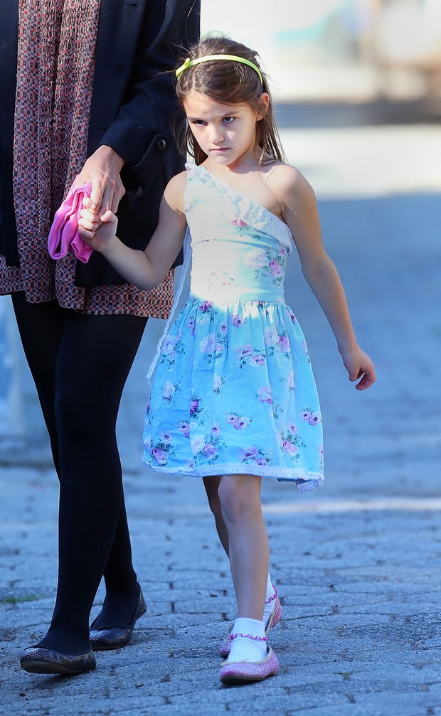 Suri Cruise, 2012