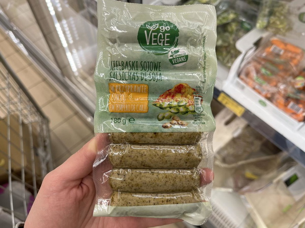 roslinne-biale-kielbaski-go-vege-2482301-7f77520