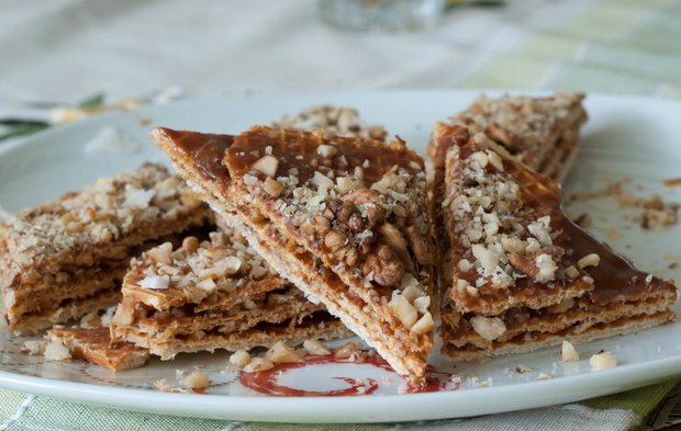 fit-ciasto-bez-pieczenia-wafle-przekladane-kremem-2485538-5afe5de