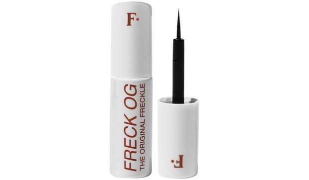 sztuczne-piegi-pisak-do-rysowania-piegow-freck-the-original-freckle-2486331-5cdb557