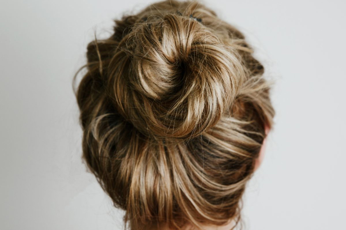 messy bun - trik z TikToka