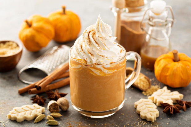 bomba-kaloryczne-jesiennej-diety-kawa-pumpkin-spice-2489351-3123adb