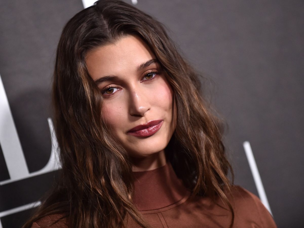 paznokcie Hailey Bieber