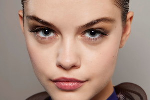 smoky eyes
