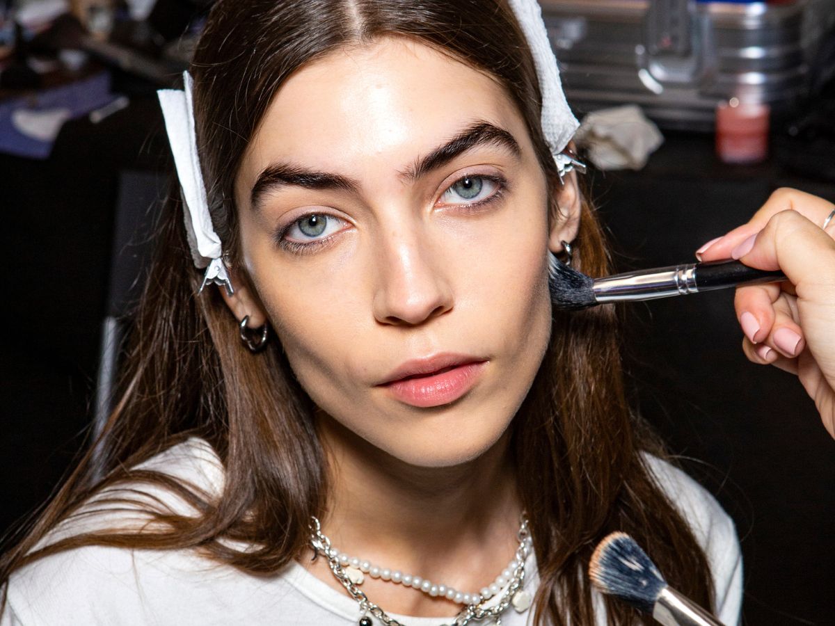make up no make up - trik z TikToka