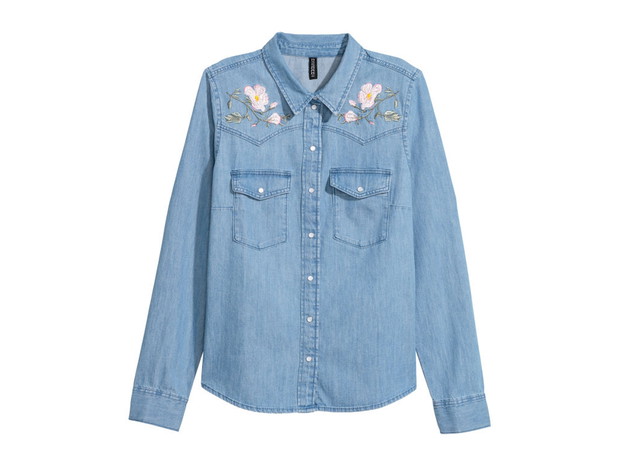 Klasyczna koszula dżinsowa H&M, cena ok. 99 zł