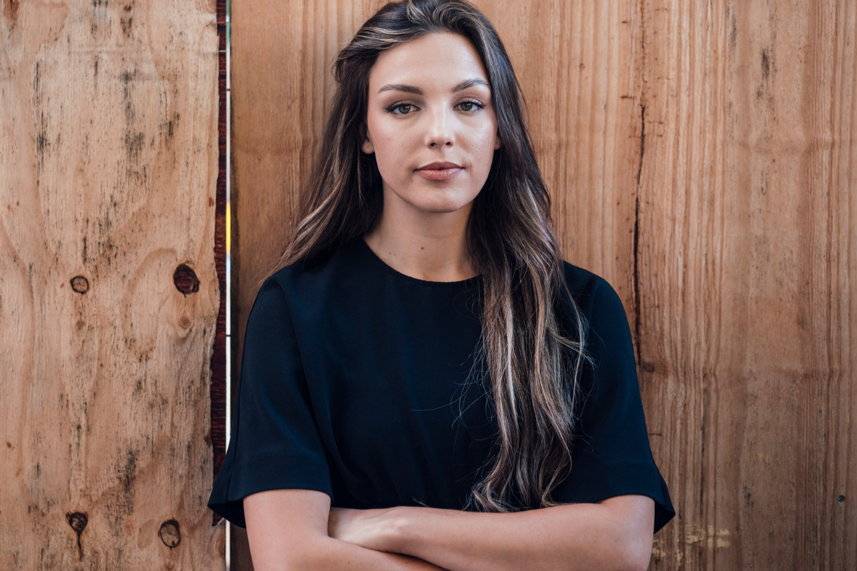 pewna siebie kobieta