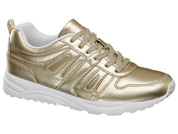 Złote sneakersy Deichmann, cena ok. 99 zł