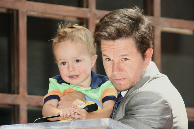 ALLONS943006Brendan-Wahlberg-Mark-Wahlberg-04-937f14e
