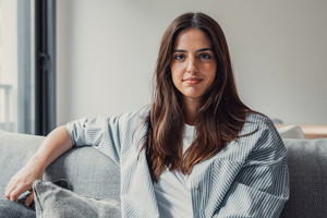 pewna siebie kobieta